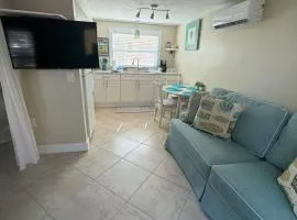 Cozy Beach Rental 1B/1B