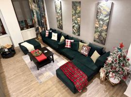 VOK Luxury Home I Tropical Living, luxury hotel in Arad