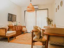 Botanica Luxury 1BHK Apartment, Pool & Parking - Near Candolim Beach