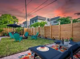 Flamingo VillaPrivate YardWalk to Atlantic Ave!