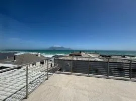 The Lighthouse - Beachfront