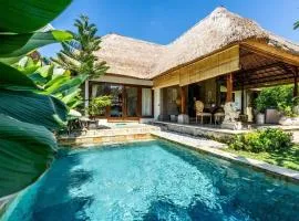 Three Bedrooms Elegant Home Walking Distance to The Beach