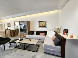 Contemporary apartment, sea view