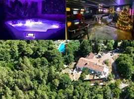 Domaine Le Rocher d Argent avec Piscine Extérieur ,Jacuzzi Intérieur et Salle de jeux