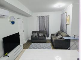 Home away from home 5 minutes away EWR Airport, ξενοδοχείο στην Ελίζαμπεθ