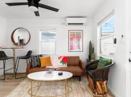 Barrio Casita - 2Bd, Central, Parking, EV Charging