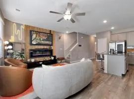 Electric & Vibrant Home Minutes from Downtown ATL