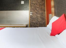 OYO 66335 Hotel Manthan, hotel v destinaci Top