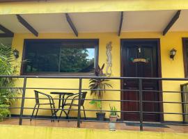 Condo Mono Titi, Hotel in Quepos