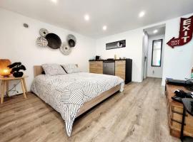 Chambre Privée, Villeron, proche aéroport CDG et Parc Astérix, hotel en Villeron