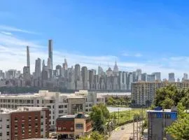 Modern Luxury 4BR Home Den NYC Views