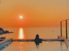 Paul Mare Pool Villa