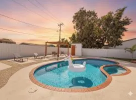 Sunny Beach Getaway, Pool, 4 Bedroom Villa