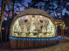 Campfire Hollow, perkhemahan mewah di Eagle Rock