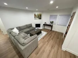 2 bedroom Cozy house in heart of Burbank
