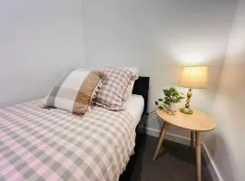 South BNE Modern Stay