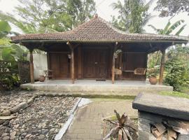 House of Lesmana, kro i Karangploso