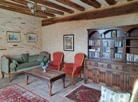 Chambres d'Hôtes L'Ecu, Hotel in Preuilly-sur-Claise