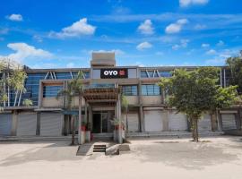 Hotel O Vatva Railway Station Formerly Anmol Palace, hotel in Ahmedabad