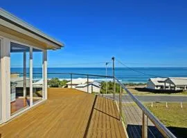 88 Seagull Ave - Ocean Views - Family - Linen Included