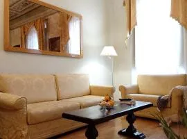 Tornabuoni La Petite Suite