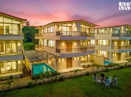 StayVista at Mount Willow with Mountain views, AC, Lawn