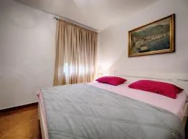 Apartments Nikola Vidović