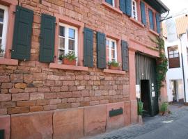 Alter Winzerhof Weisenheim am Berg e.K., B&B i Weisenheim am Berg