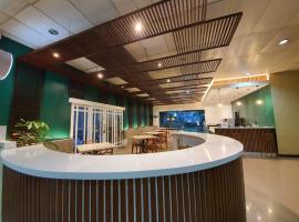 Holiday Spa Hotel, hotel em Mabolo