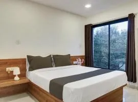 Hotel O Royal Palace