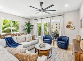 30 8th Avenue, hotel di Indialantic