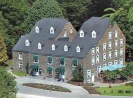 Hotel Moulin De Daverdisse, hotel v destinaci Daverdisse