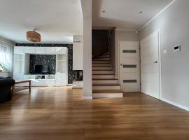 Apartament z ogrodem, hotel em Plock