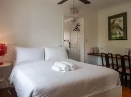 MiraNamin M A P I L I G - Private Suite in Historic Home with Unique View, Self-Service Breakfast, Indoor Plunge Pool, Rooftop, Shared Kitchen