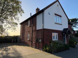 Luxury House - sleeps up to 6 - near Nec, hôtel à Meriden