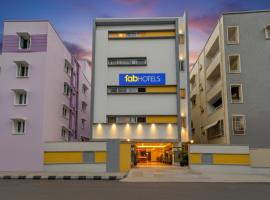 FabHotel R3 Atmos, ξενώνας στο Χιντεραμπάντ