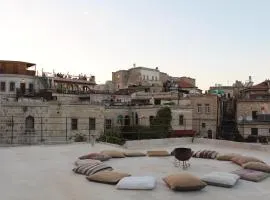 Sun Point Cave House