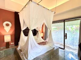 Karmagali Suites Adults only & Private Pool Family Villas, ξενοδοχείο με σπα στο Σανούρ