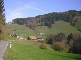 Ferienwohnung, Ferienhof Wald