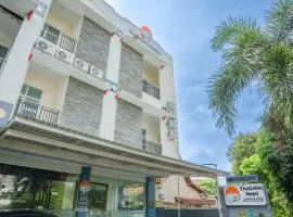 The Cabin Hotel Ambasador