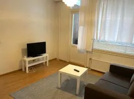 Kotimaailma - Tilava kaksio Kotkan Rauhalassa