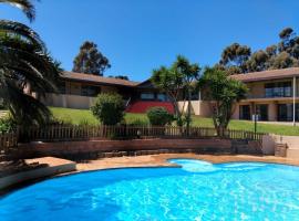 Into the Sunset Manor, ξενοδοχείο σε Gordonʼs Bay