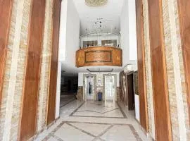 تحفة الروضه الفندقية