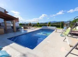 Catalunya Casas Beautiful villa just 25 km from the beach of Lloret de Mar