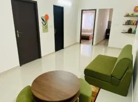 Urban Stay - minimalist 2BHK near to Airport