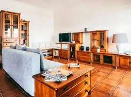 Amadora Terrace View By Gt House