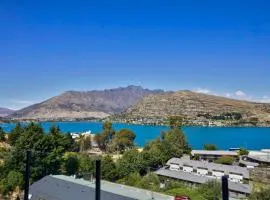 Goldrush Way 4BR 3BA Lake & Mountain Views