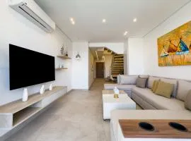 Poolside Townhome with 2 Masters, a Huge Terrace in El Gouna