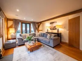 Beautiful Oak-framed Devon Escape Near Dartmouth