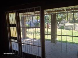 Family Vacation home, ξενοδοχείο σε Humansdorp